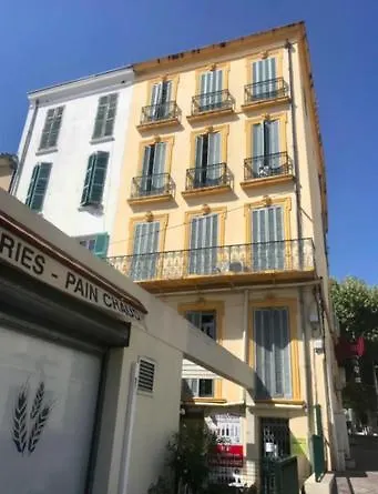 Apartment 3 Pieces - Centre - Climatise Hyeres